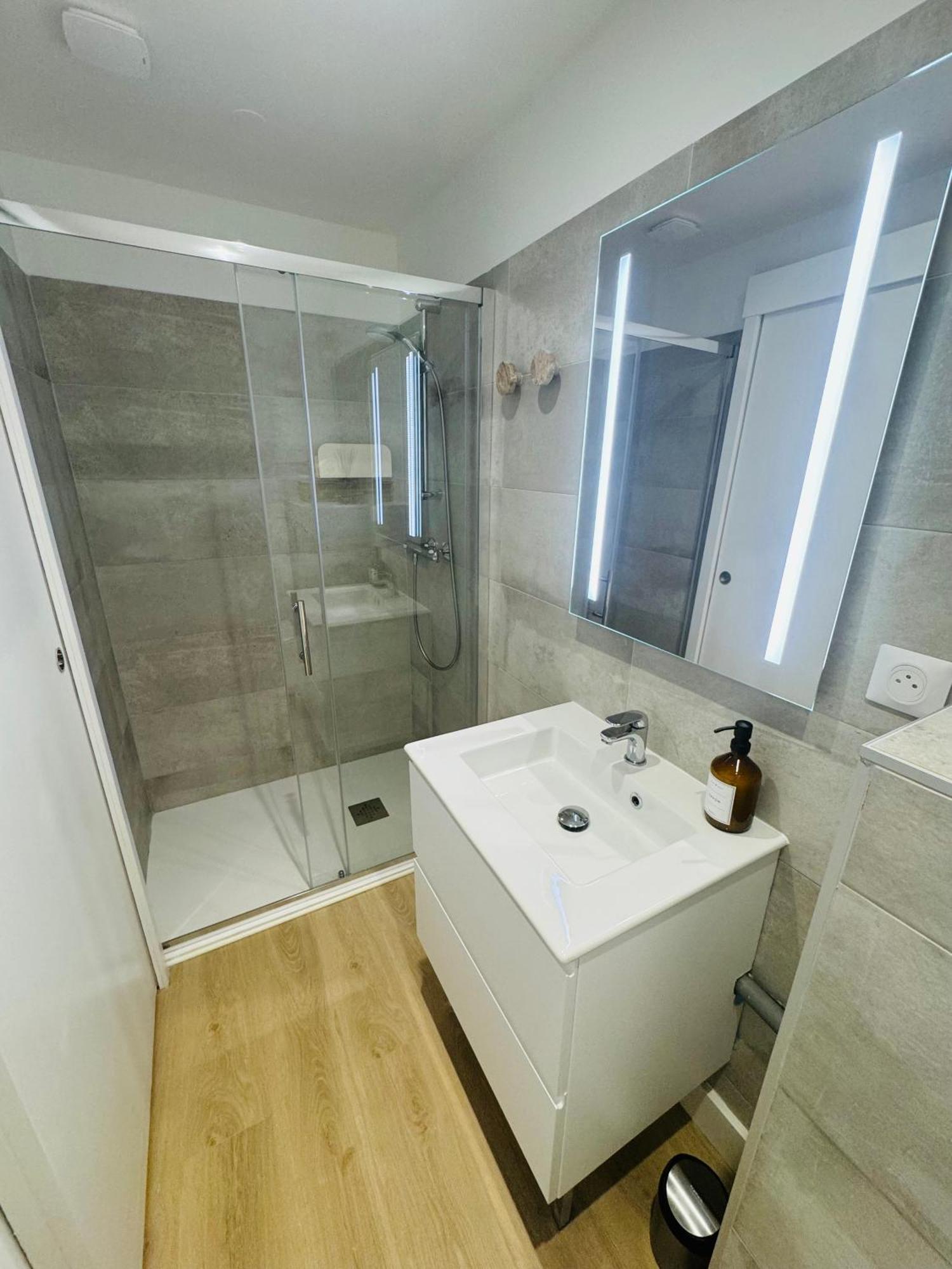 307 Gare Saint Roch Montpellier Appartement Buitenkant foto