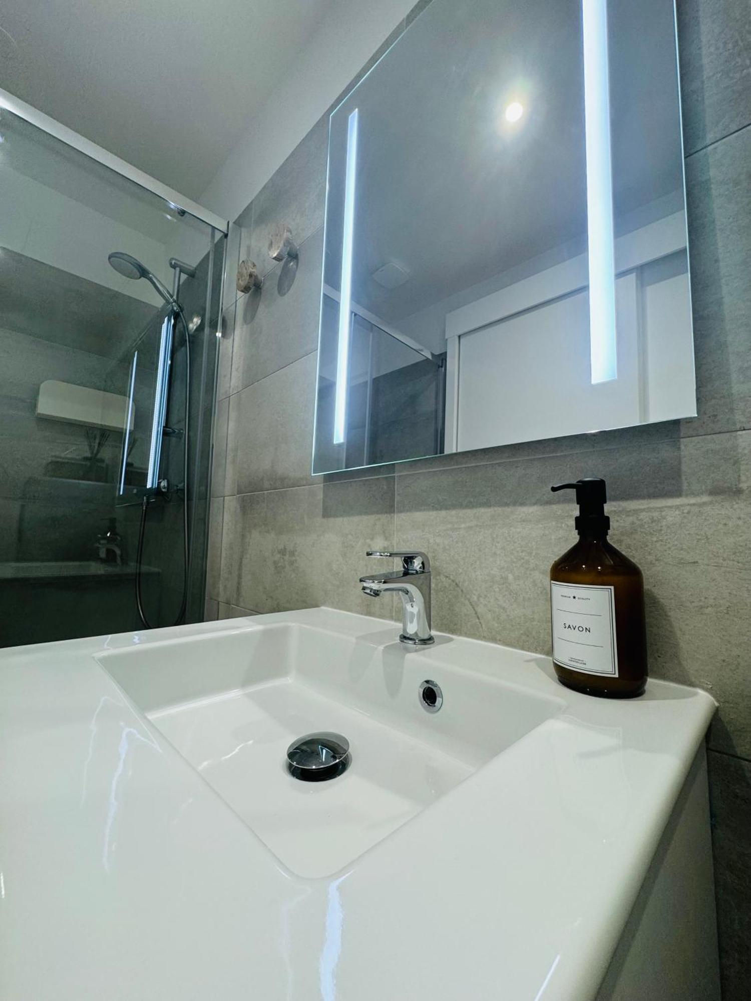 307 Gare Saint Roch Montpellier Appartement Buitenkant foto